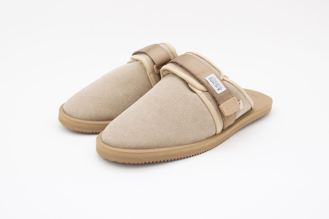 HYPEBEAST: Daniel Arsham X SUICOKE Unveil New Collaboration Just in Time for Fall