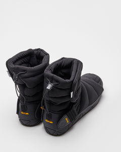 SUICOKE Furoshiki FUTON-HI Men's low top ankle boots with black upper and Arctic Grip sole. From Fall/Winter 2023 collection on SUICOKE Official US & Canada Webstore. S22MFH BLACK