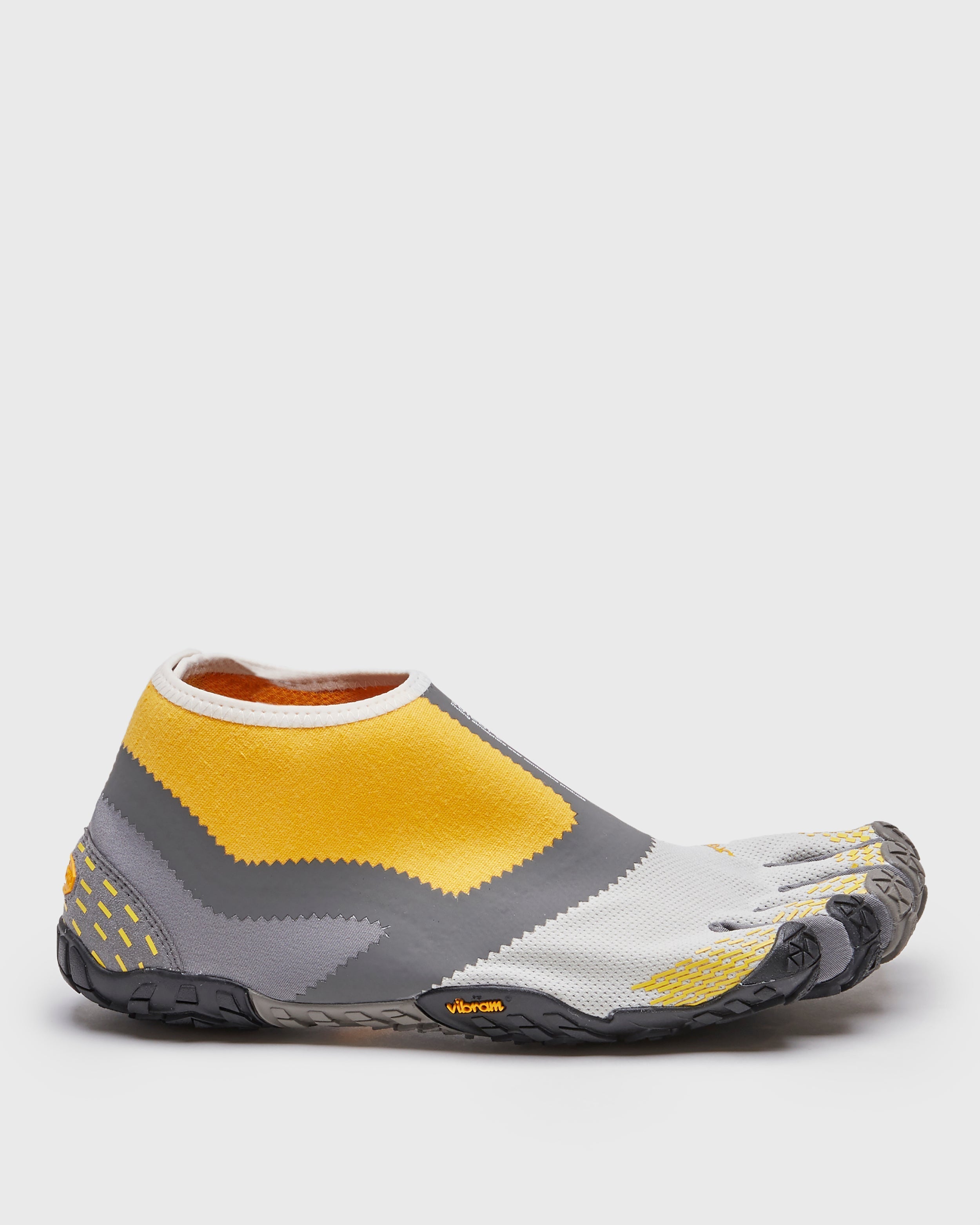 Five finger sneakers deals